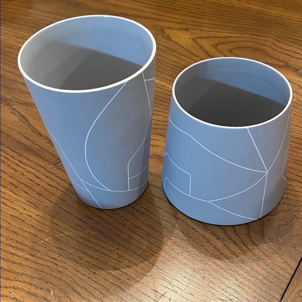 Barbara‎ Barry for Middle Kingdom porcelain vases/planters